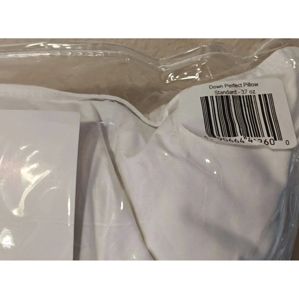 NEW Canadian Down & Feather Company Down Perfect Standard Pillow 20x26 37oz Fill